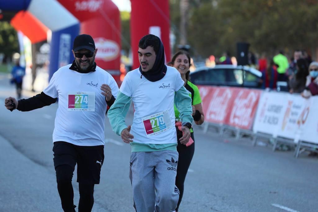 juan antonio of insuit arriving at the finish line of the race